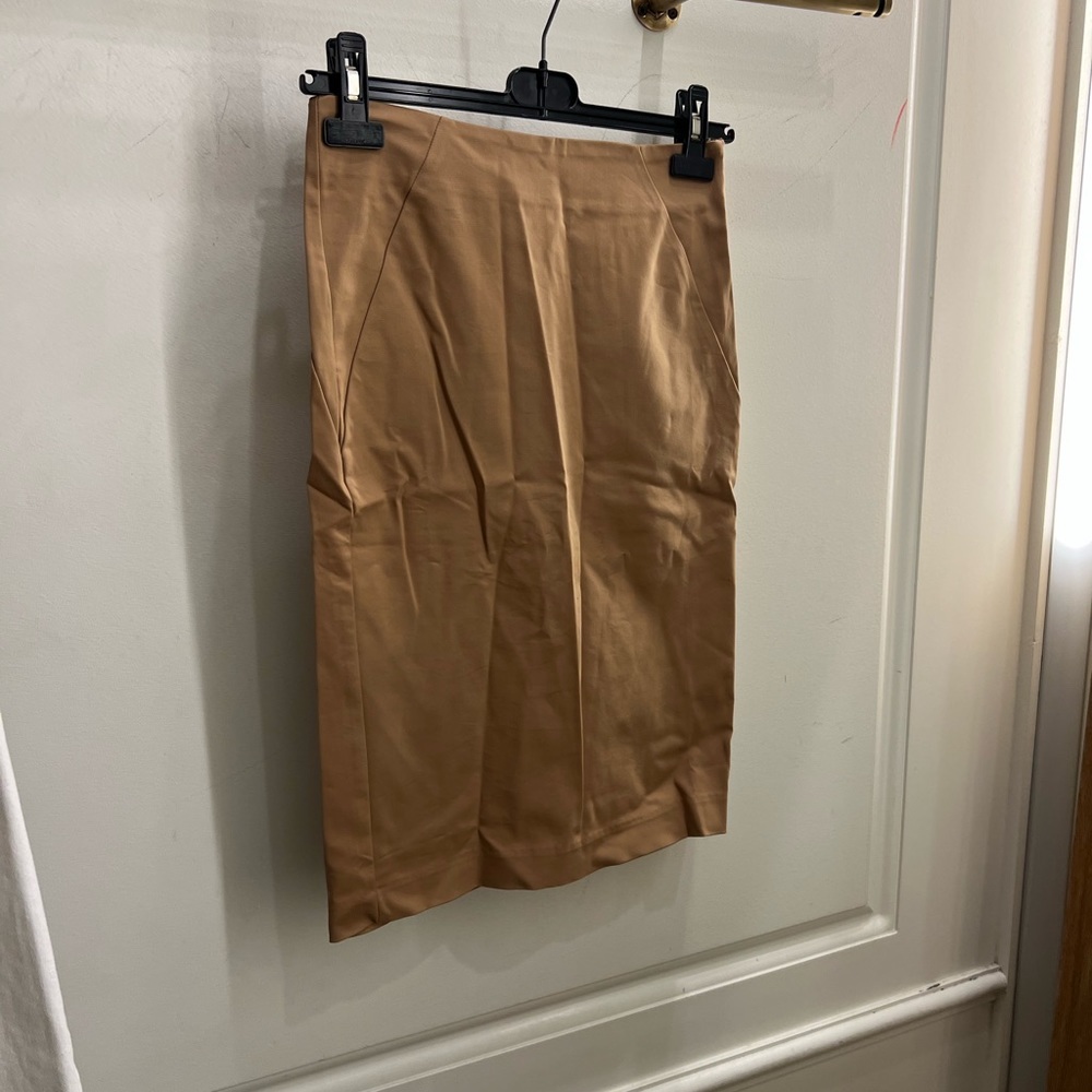 Nude Pencil skirt